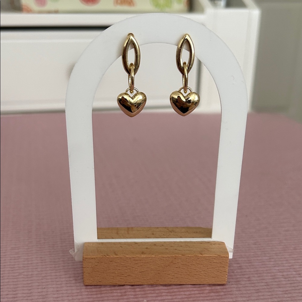 Pretty Bird Dangle Gold Heart Earrings